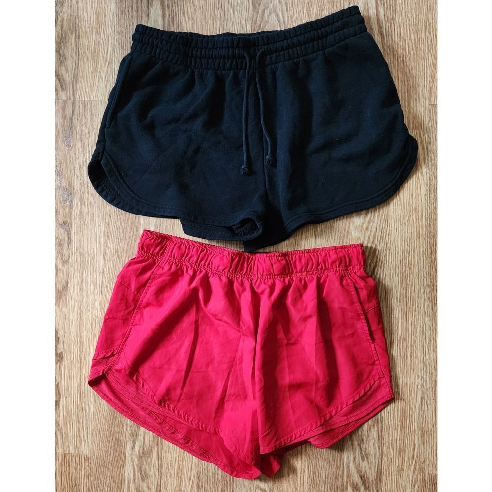 2 Pair Womens Shorts Size Large Athletic Lounge Wear Black Red Pockets